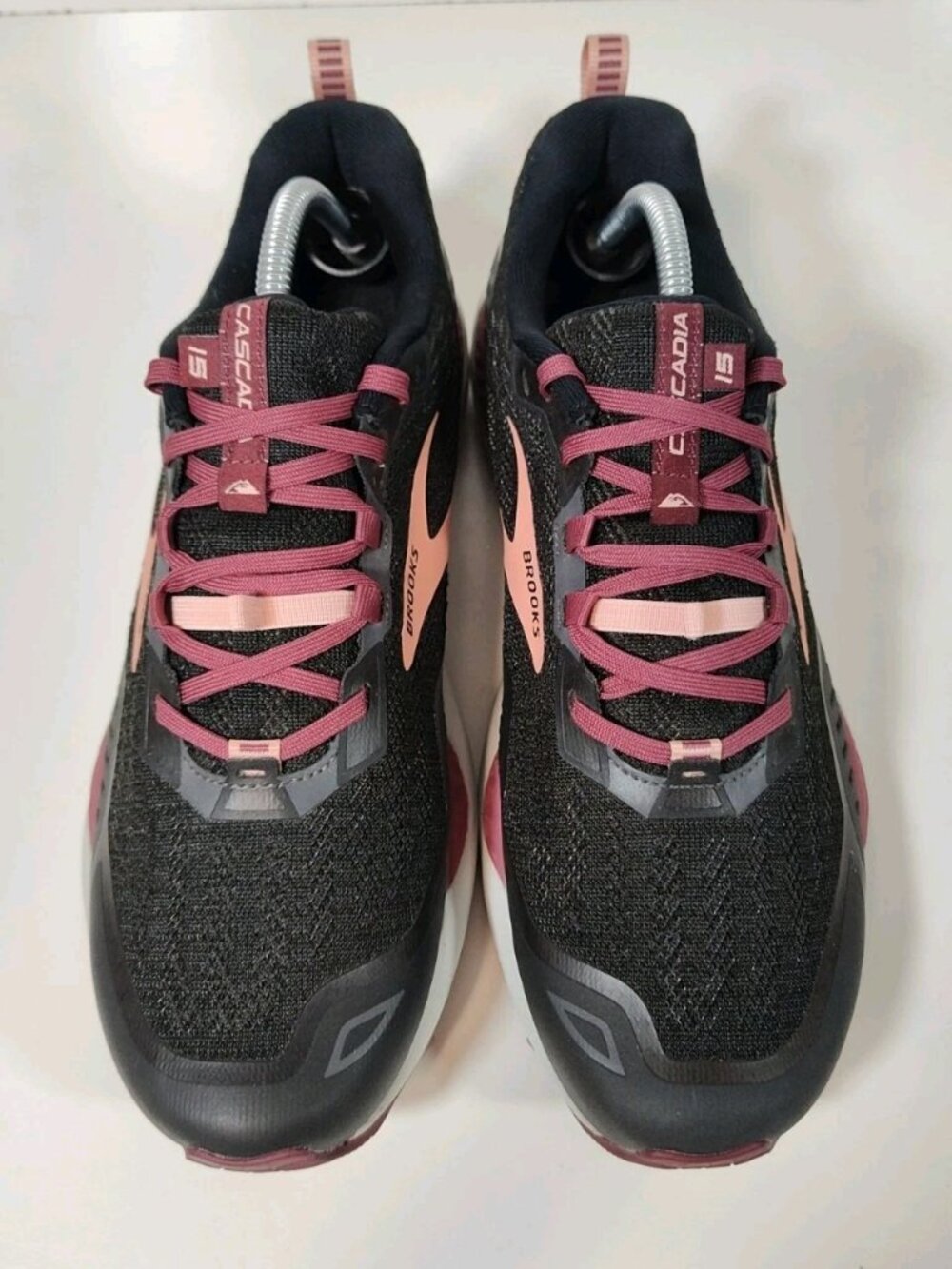 Brooks Cascadia 15 GTX Trail Running Shoes Women's 12 B Black Pink NWOB - Picture 2 of 9